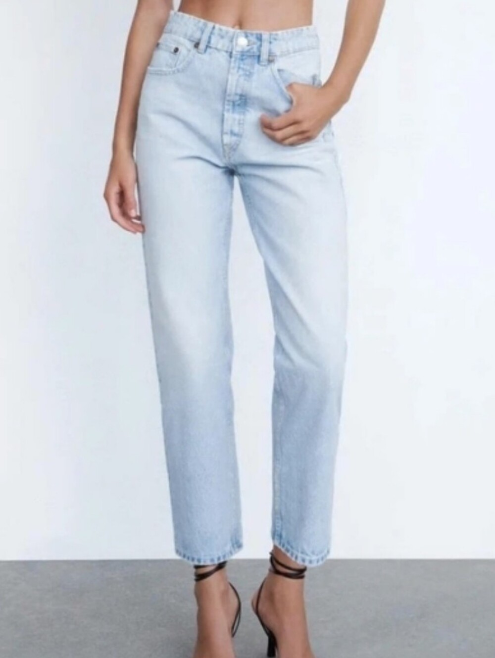 zara light wash raw hem straight leg high rise jeans